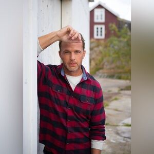 NWOT Tailor Vintage Luxe Performance Flannel Long Sleeve Button Down Shirt